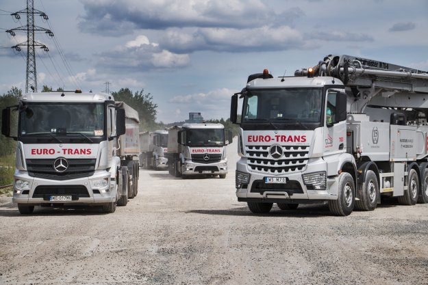 Przeglądy i stała obsługa flotowa firm transportowych oraz budowlanych Przeglądy i stała obsługa flotowa firm transportowych oraz budowlanych