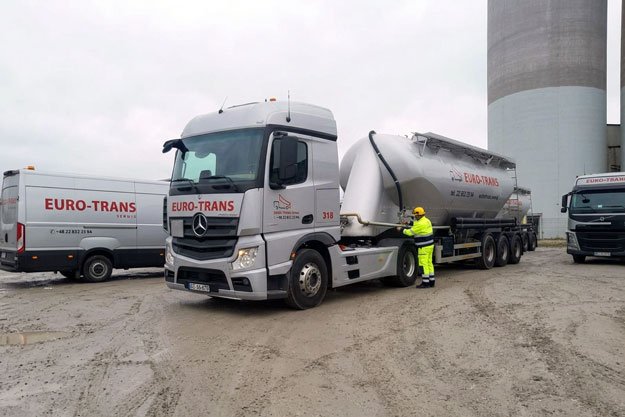 Szybki serwis mobilny sprzętu budowlanego w promieniu 100 km Szybki serwis mobilny sprzętu budowlanego w promieniu 100 km